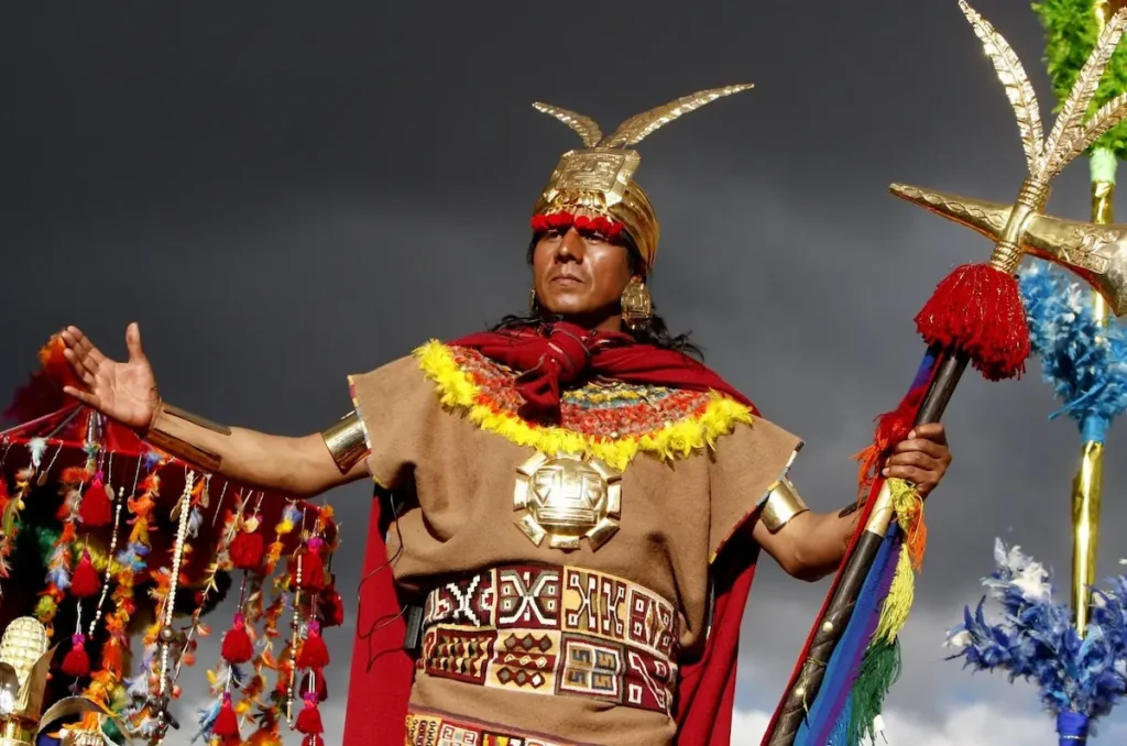 Tour Tour Inti Raymi 2026 – La Fiesta del Sol en Sacsayhuamán - Mundo Inca