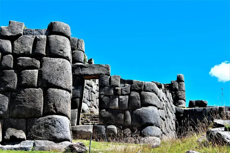 Pacote City Tour Arqueológico em Cusco Meio Dia com Guia em Português